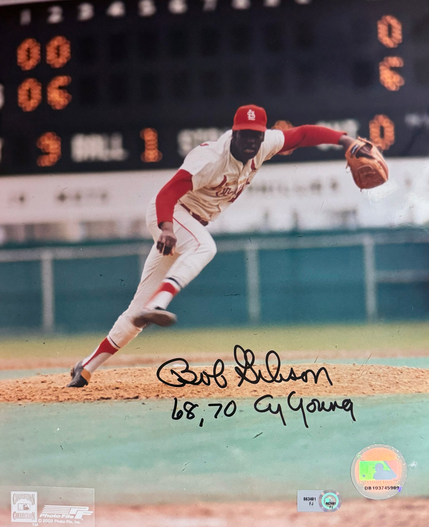 Bob Gibson St. Louis Autographed Photo 8x10 MLB Authentication