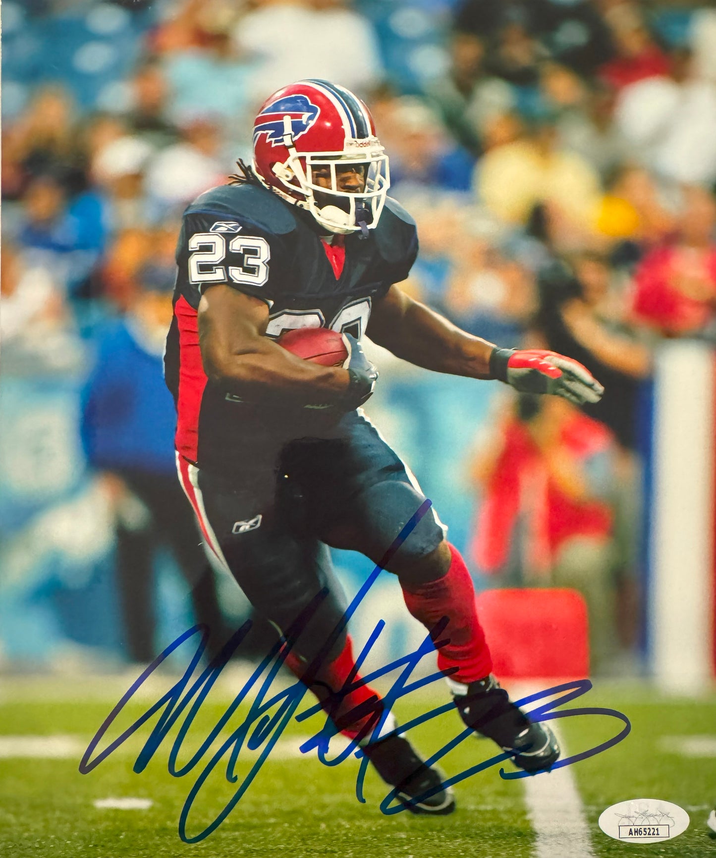 Marshawn Lynch Buffalo Autographed Photo 8x10 JSA