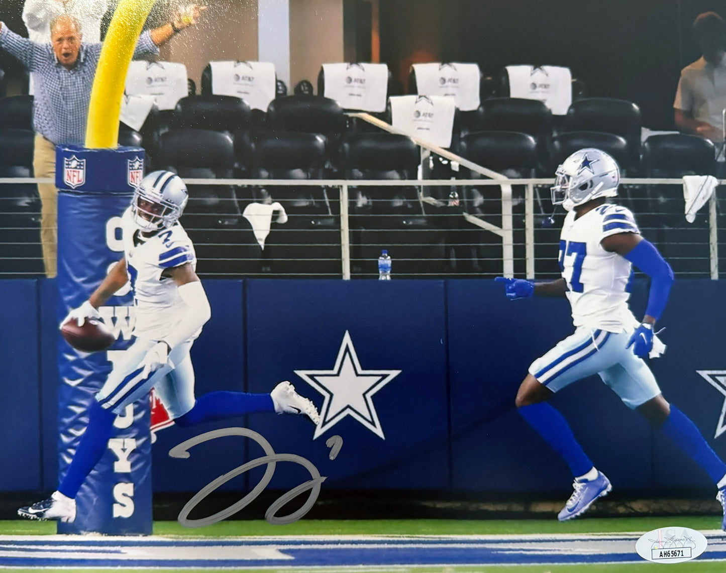 Trevon Diggs Dallas Autographed Photo 8x10 PIA